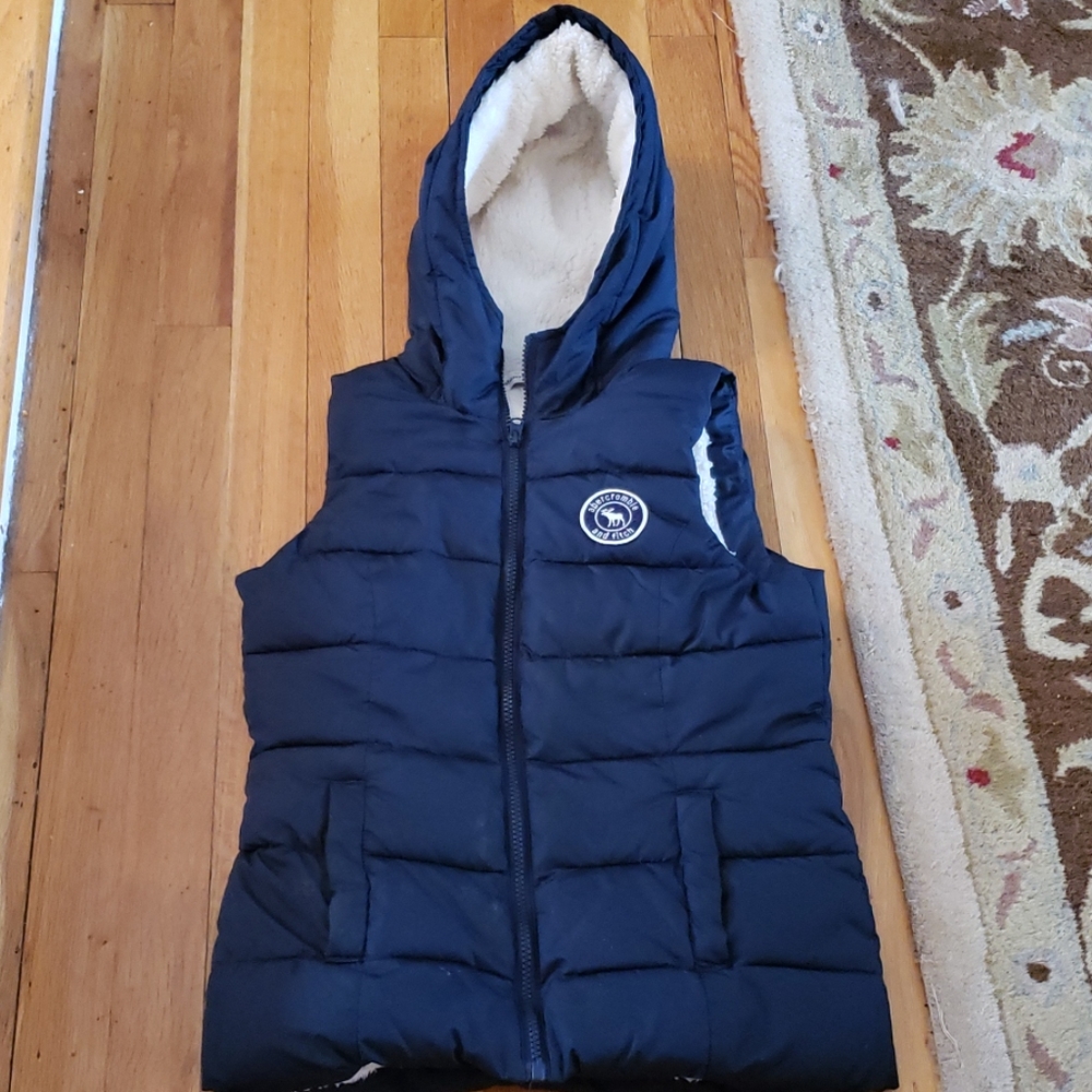 Abercrombie Girl's Fleece lined hooded vest